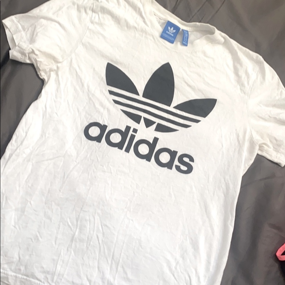Adidas tee